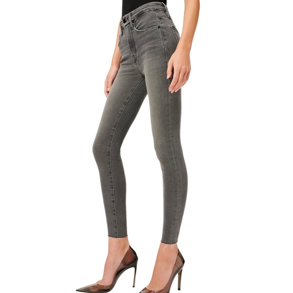 GOOD AMERICAN Good Waist Cropped Jeans - Picture 3 of 5